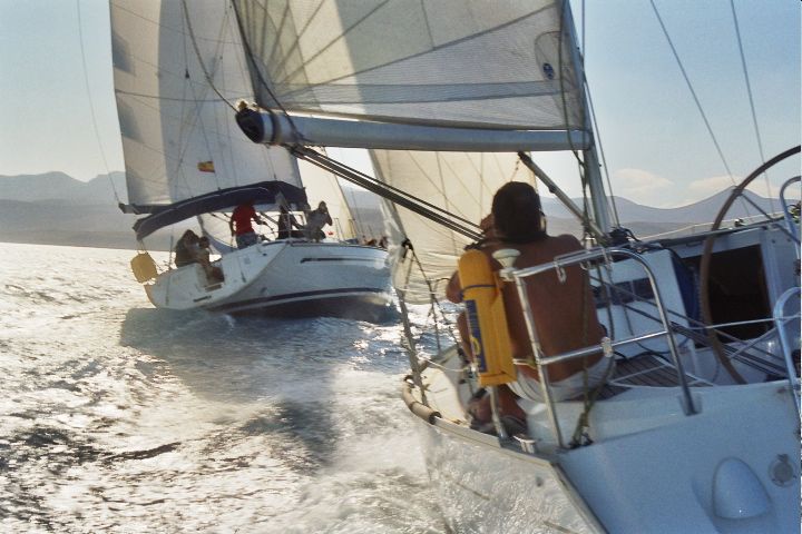 Cubriendo las regatas de vela en Puerto Calero
